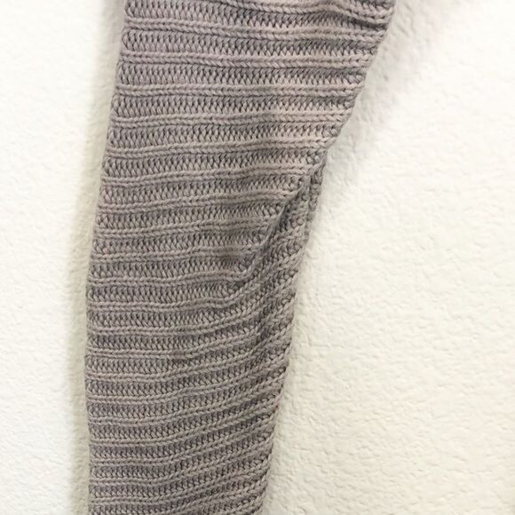 Vince Camuto Gray Knit Oversized Sweater Small - Picture 5 of 8